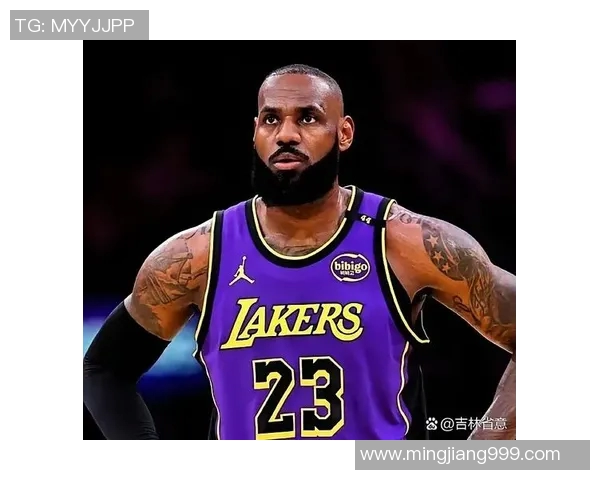 勒布朗-詹姆斯赞扬队友表现,湖人士气高涨 勒布朗-詹姆斯赞扬队友表现,湖人士气高涨