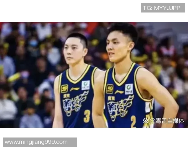 天津男篮与南京同曦激战正酣争夺CBA季后赛名额的关键战役