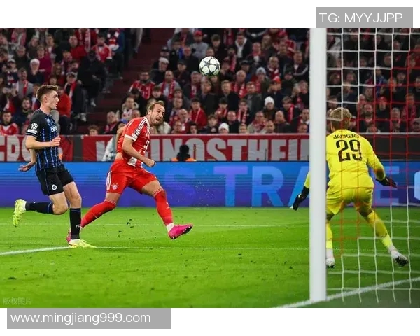 莱万重返德甲挑战旧主拜仁球迷怒斥其忘恩负义行为